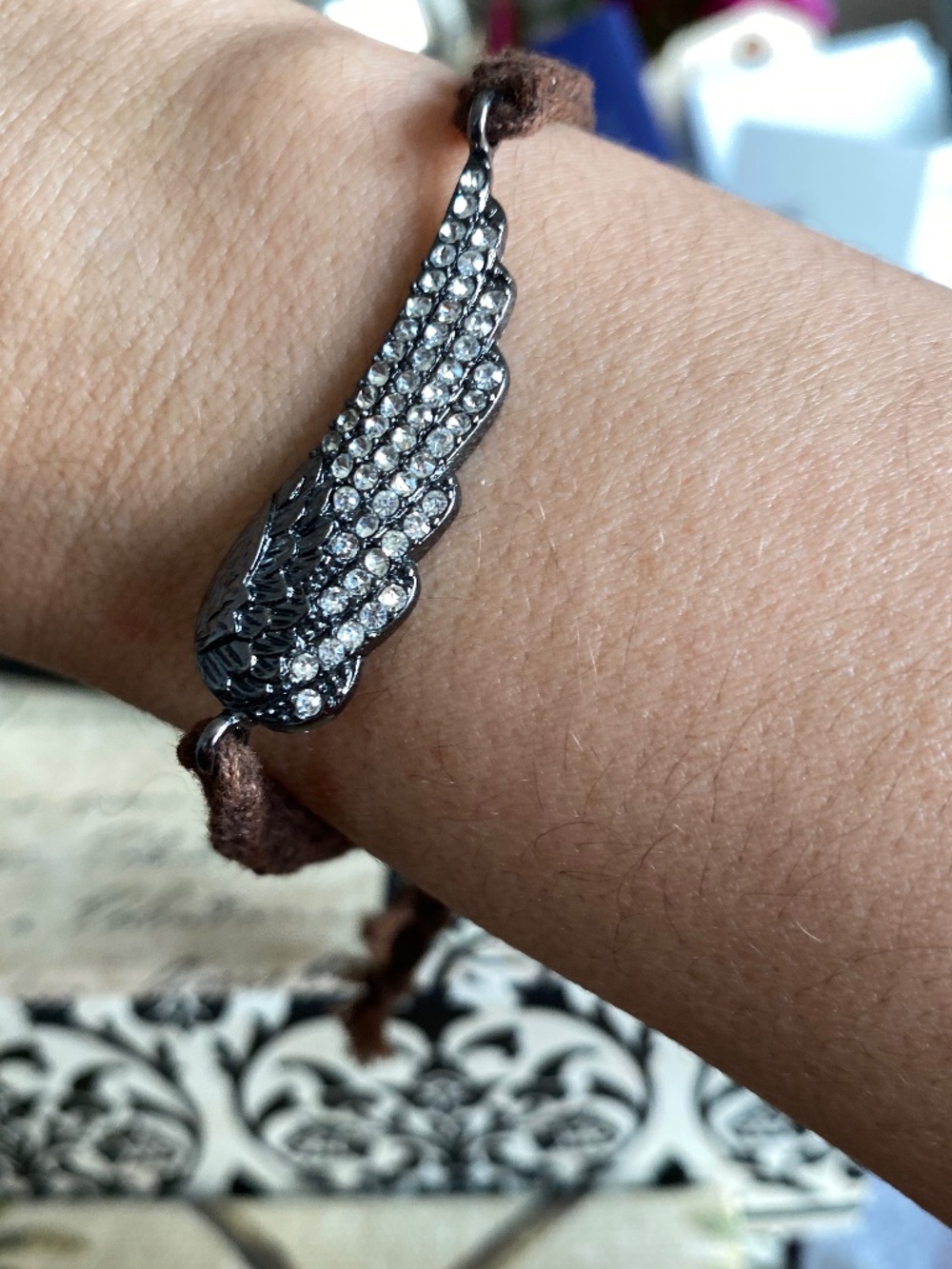 Y2K ANGEL WING BOLO THREAD BRACELET